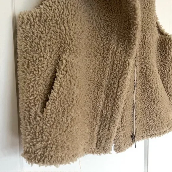 Genuine Sherling Wool Vest with Buckle Collar | Size Medium - Picture 5 of 10